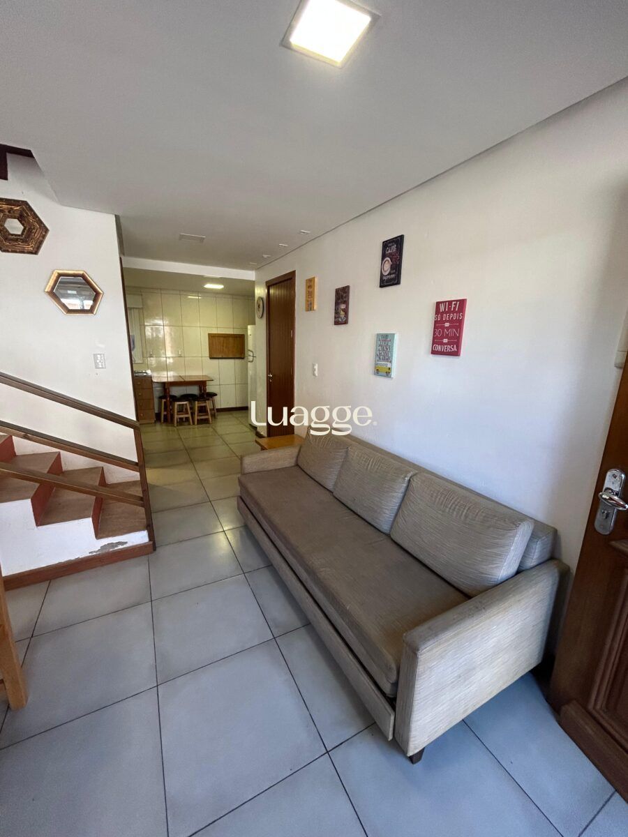 Casa de Condomínio à venda com 4 quartos, 137m² - Foto 2