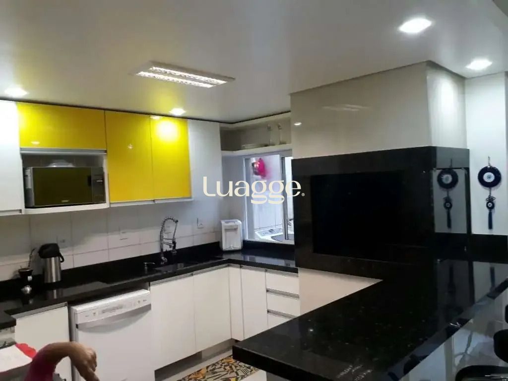 Sobrado, 3 quartos, 121 m² - Foto 2