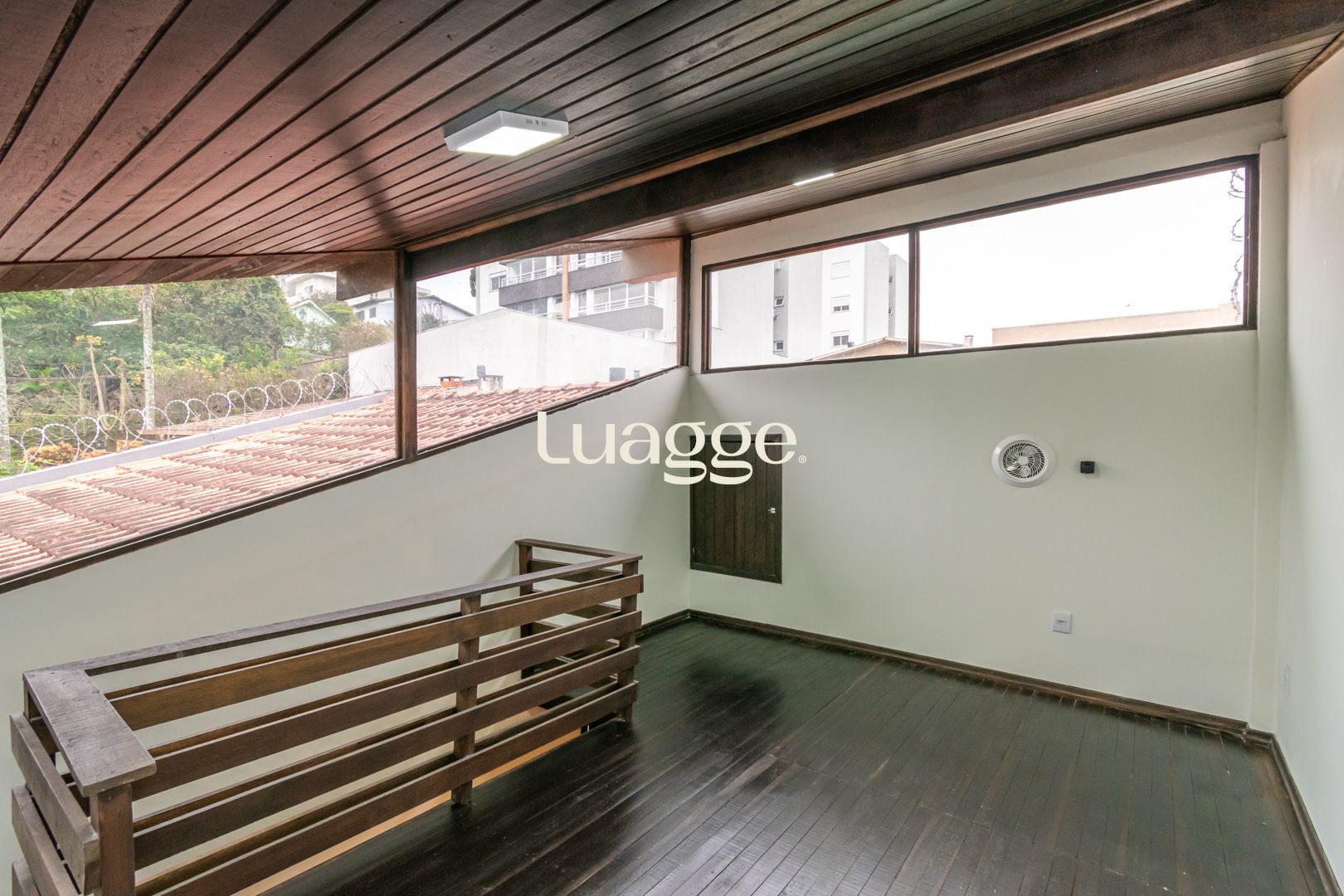 Casa à venda com 3 quartos, 355m² - Foto 23