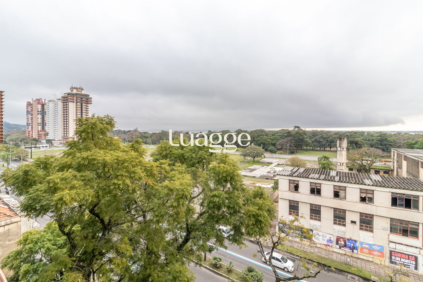 Apartamento à venda com 3 quartos, 122m² - Foto 2