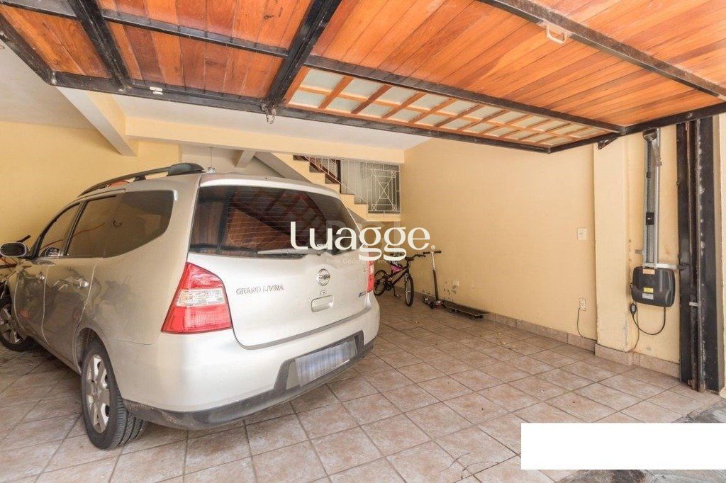Casa de Condomínio à venda com 3 quartos, 241m² - Foto 28