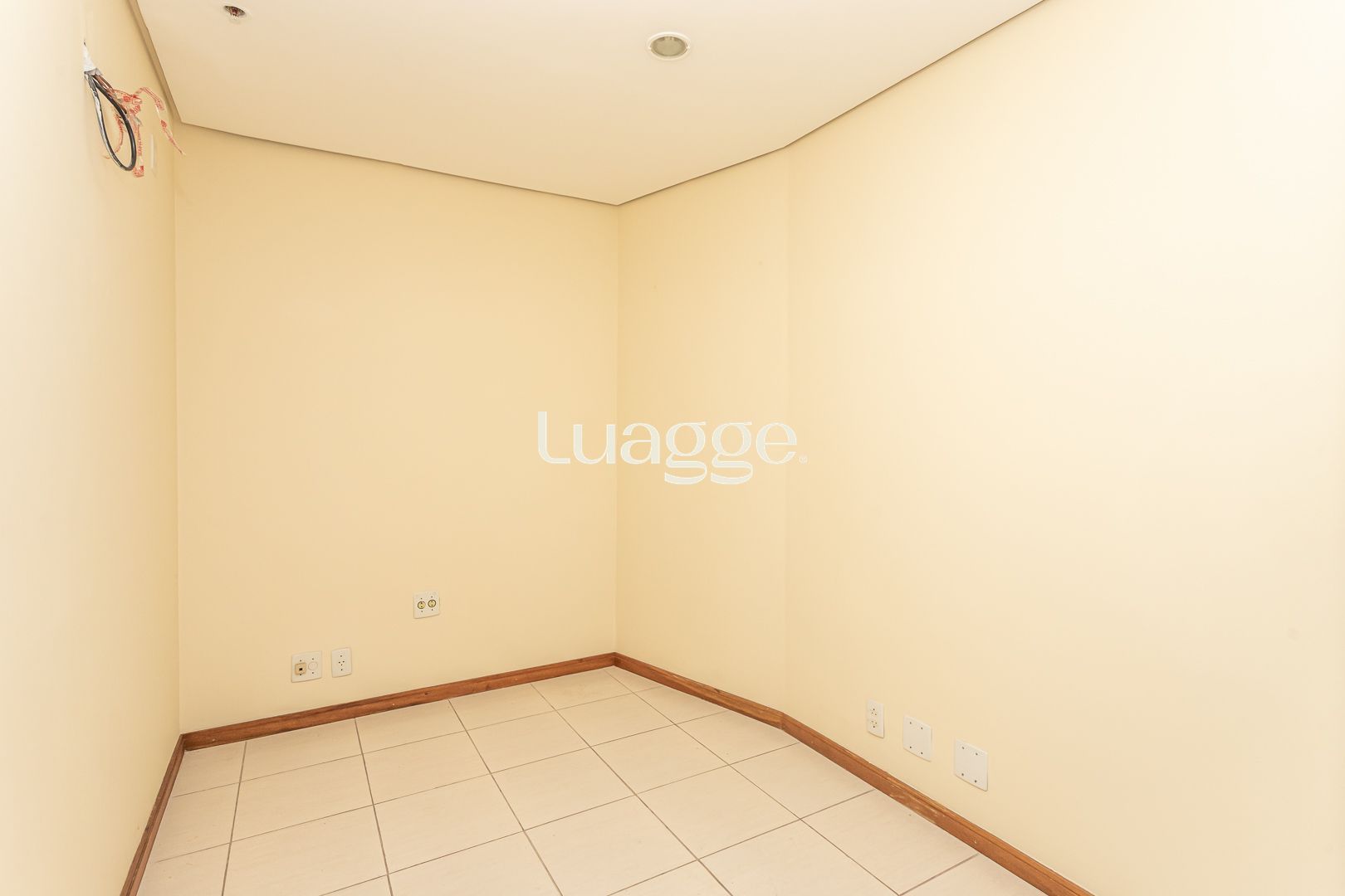 Sala Comercial, 2 salas, à venda, 54 m², Floresta - Porto Alegre — foto 4