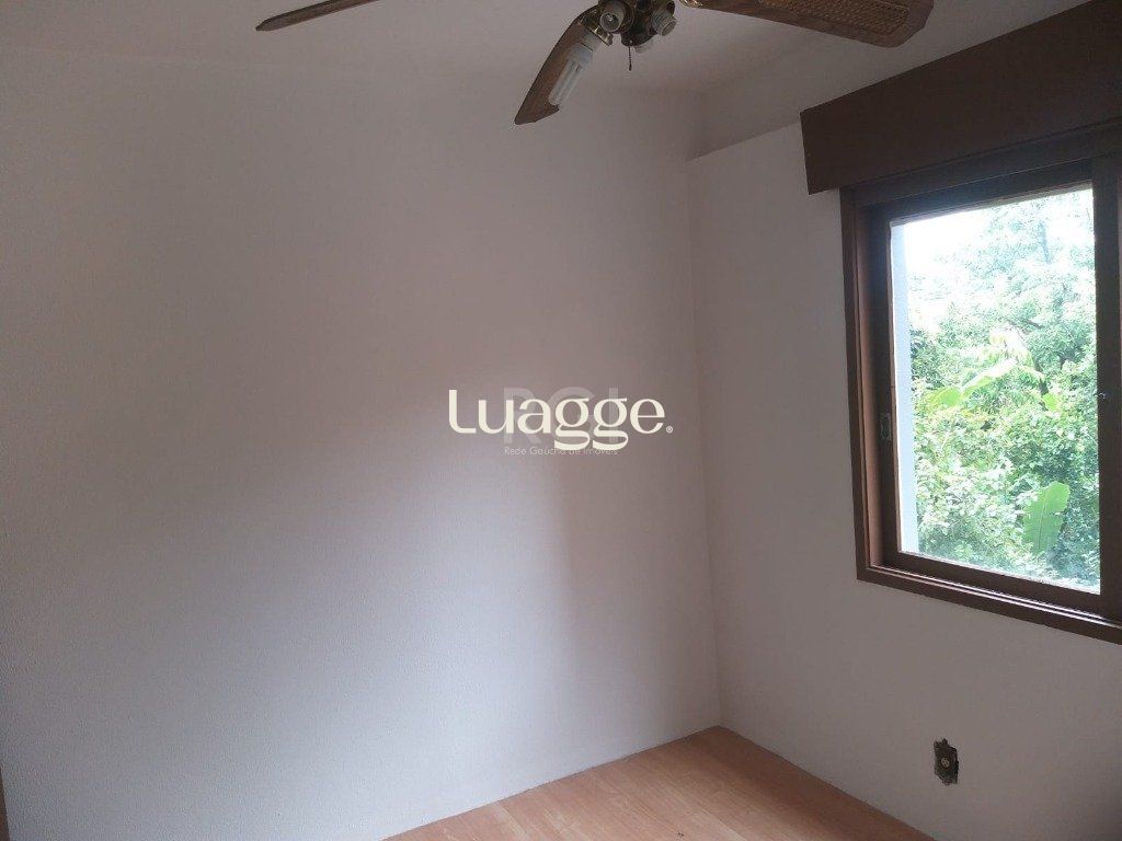 Apartamento à venda com 2 quartos, 65m² - Foto 2
