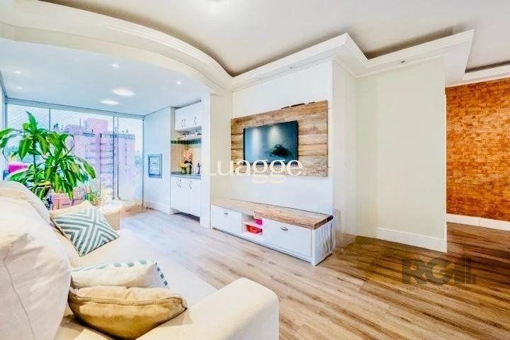 Apartamento à venda com 3 quartos, 114m² - Foto 2
