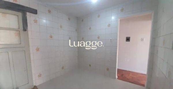 Casa à venda com 3 quartos, 99m² - Foto 7