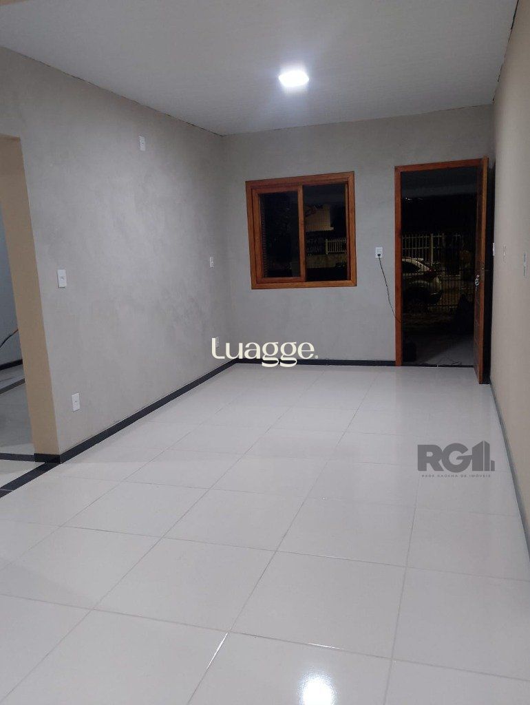 Casa à venda com 3 quartos, 82m² - Foto 4