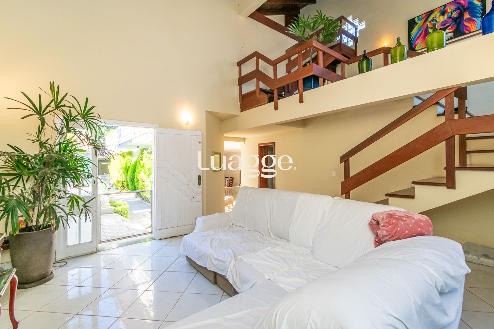 Casa à venda com 4 quartos, 335m² - Foto 8
