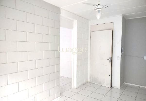 Apartamento à venda com 2 quartos, 41m² - Foto 3