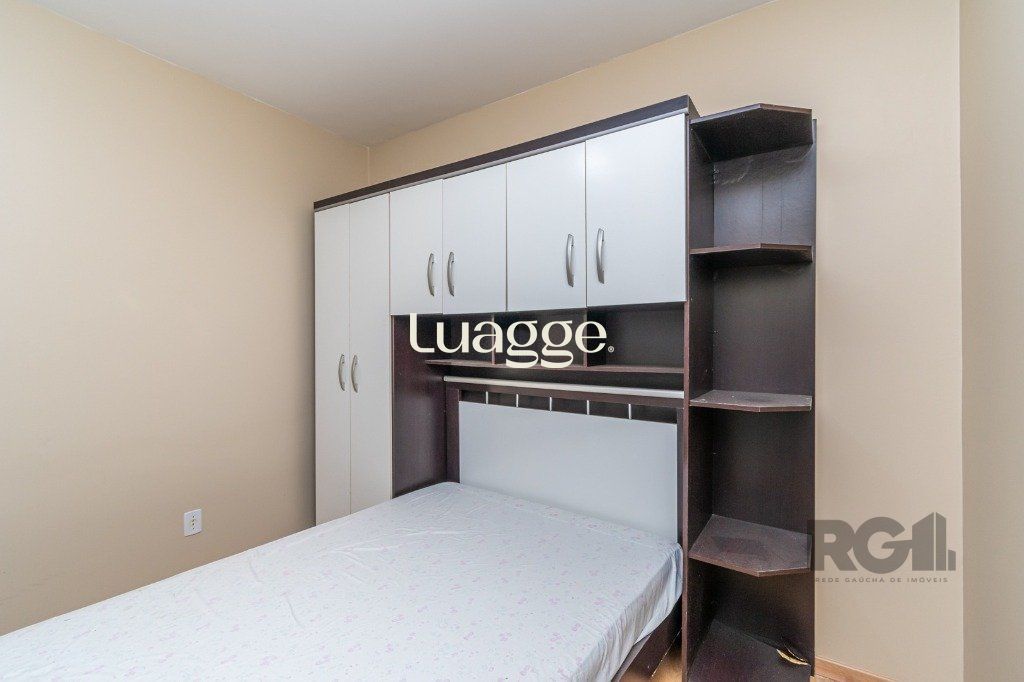 Casa de Condomínio à venda com 3 quartos, 209m² - Foto 28