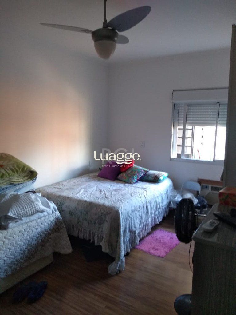 Casa à venda com 3 quartos, 253m² - Foto 8