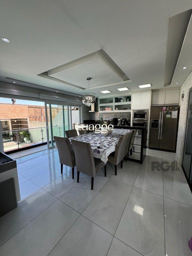 Casa à venda com 4 quartos, 341m² - Foto 8