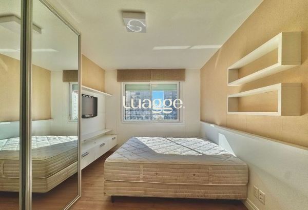 Apartamento à venda com 2 quartos, 65m² - Foto 7