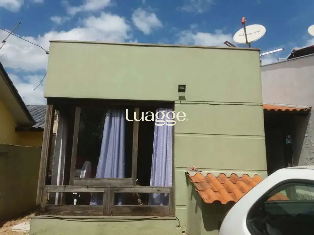 Casa à venda com 3 quartos, 62m² - Foto 1