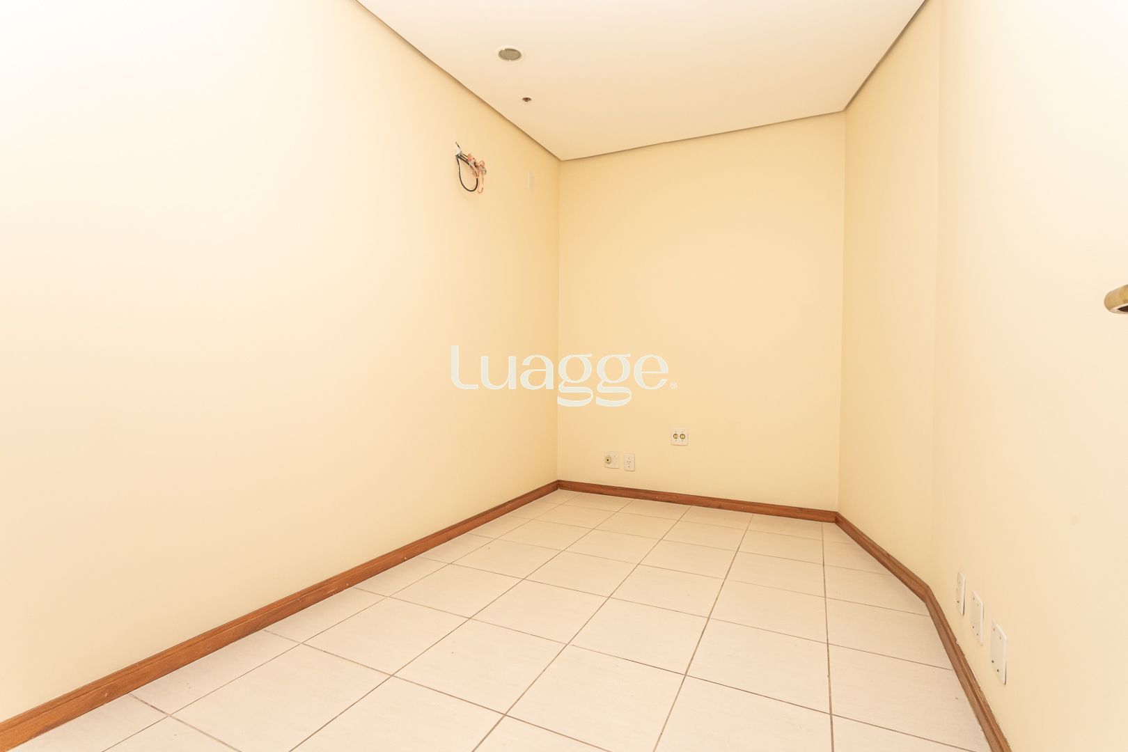 Sala Comercial, 2 salas, à venda, 54 m², Floresta - Porto Alegre — foto 3