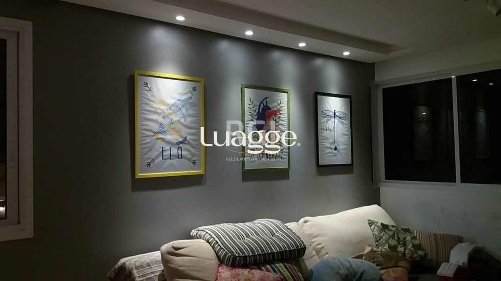 Apartamento à venda com 2 quartos, 62m² - Foto 2