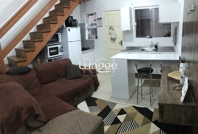 Casa à venda com 2 quartos, 48m² - Foto 2
