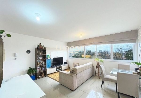 Apartamento à venda com 2 quartos, 64m² - Foto 2
