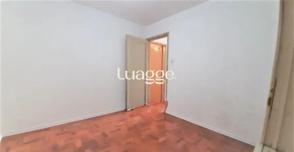 Casa à venda com 3 quartos, 99m² - Foto 8