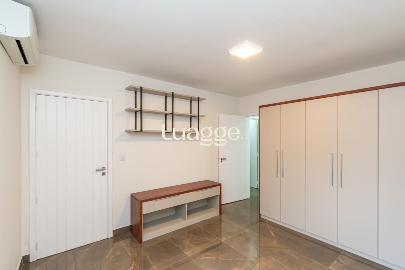 Casa à venda com 3 quartos, 355m² - Foto 27