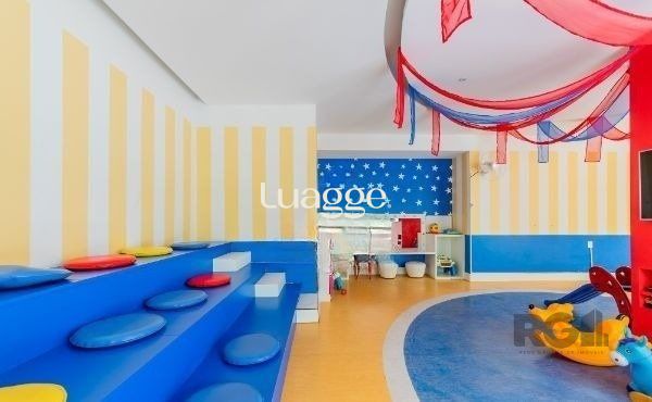 Apartamento à venda com 3 quartos, 106m² - Foto 2
