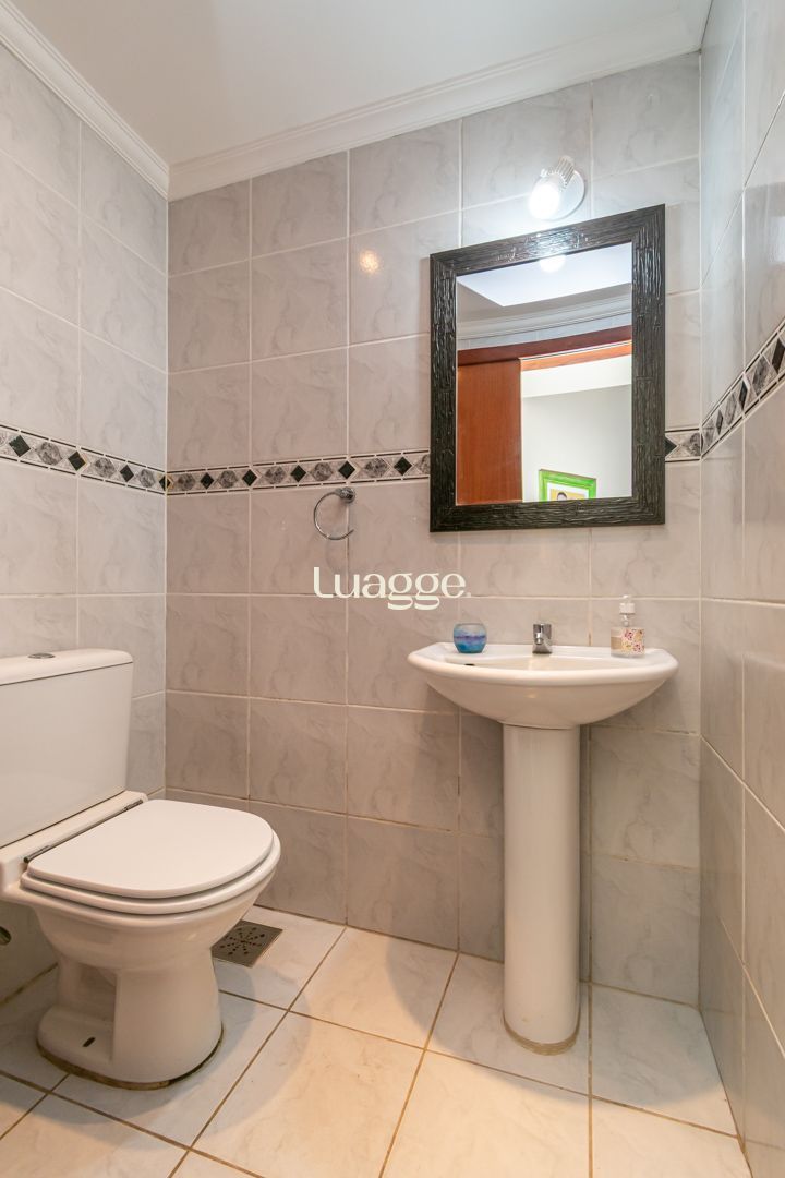 Casa à venda com 4 quartos, 335m² - Foto 25