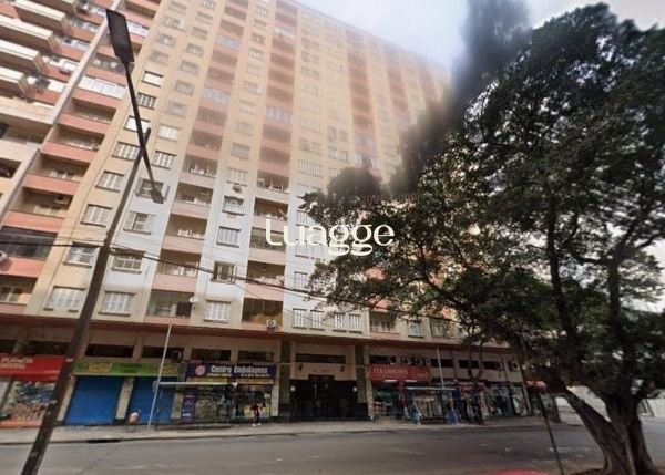 Apartamento no Centro de 3 dormitórios DESOCUPADO