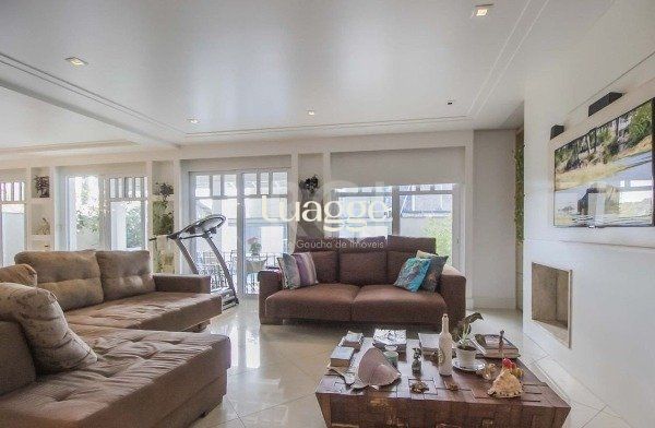 Casa de Condomínio à venda com 5 quartos, 374m² - Foto 1