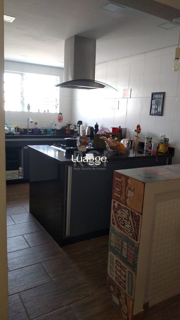 Casa à venda com 3 quartos, 253m² - Foto 9