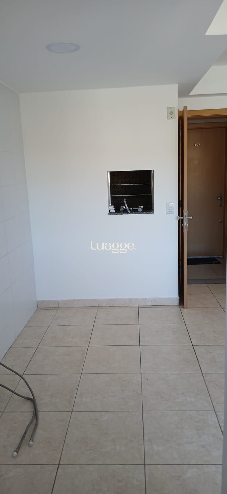 Apartamento à venda com 2 quartos, 61m² - Foto 6