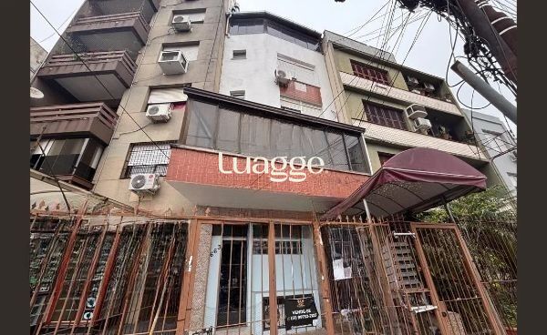 APARTAMENTO REFORMADO E DESOCUPADO, ENTRAR E MORAR NA CIDADE BAIXA!!!