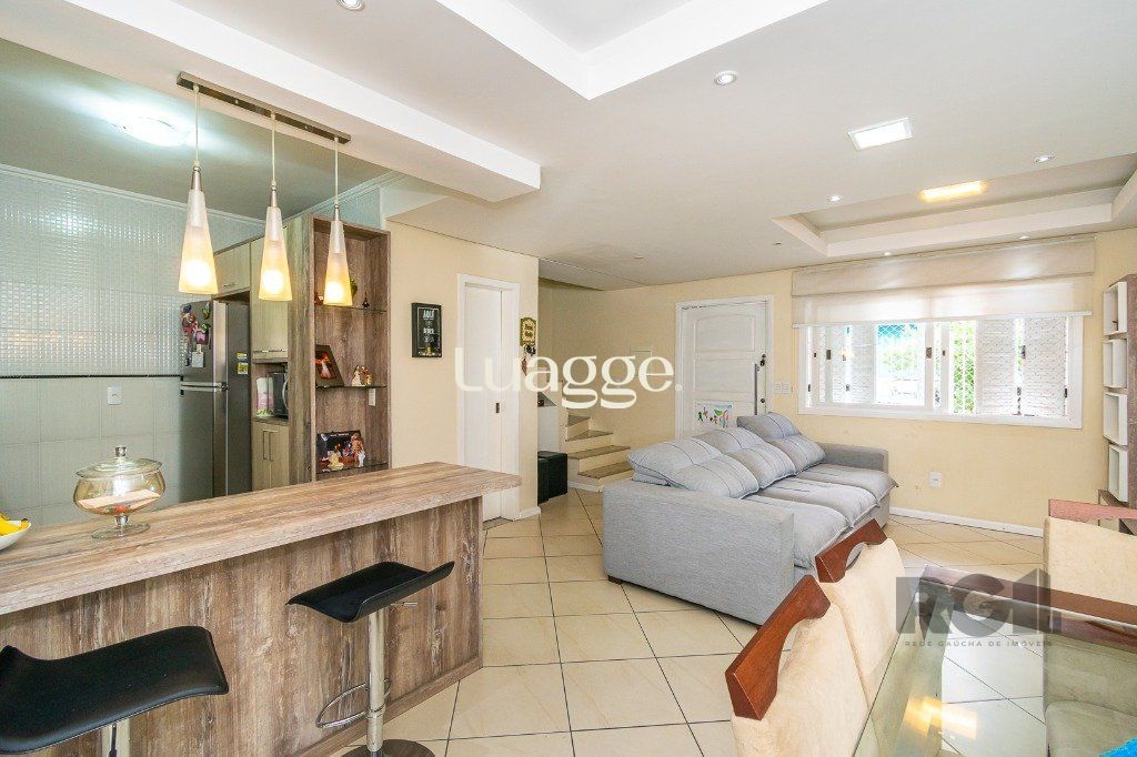 Casa à venda com 3 quartos, 90m² - Foto 3