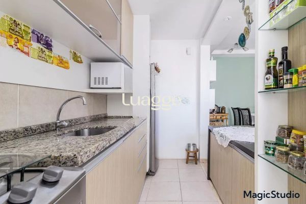 Apartamento à venda com 2 quartos, 62m² - Foto 13