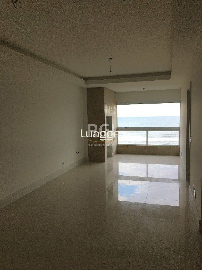 Apartamento à venda com 3 quartos, 83m² - Foto 2