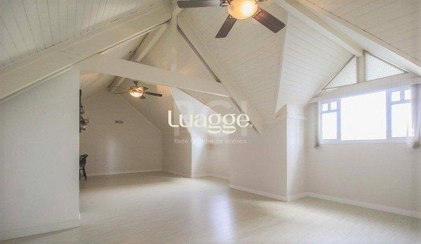 Casa de Condomínio à venda com 5 quartos, 374m² - Foto 42