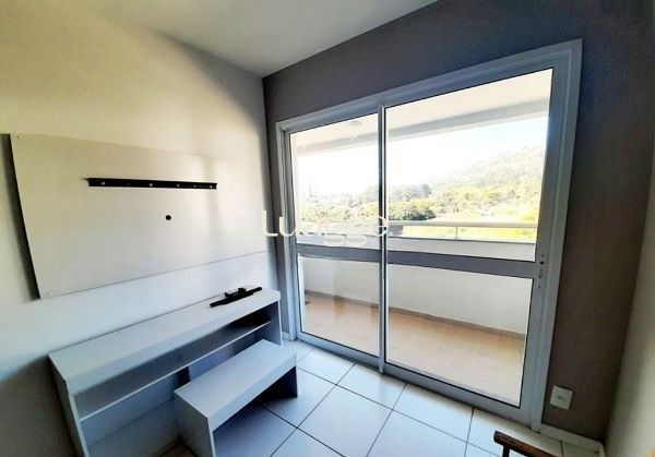 Apartamento à venda com 2 quartos, 68m² - Foto 6
