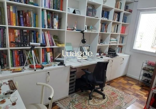 Apartamento à venda com 2 quartos, 70m² - Foto 9