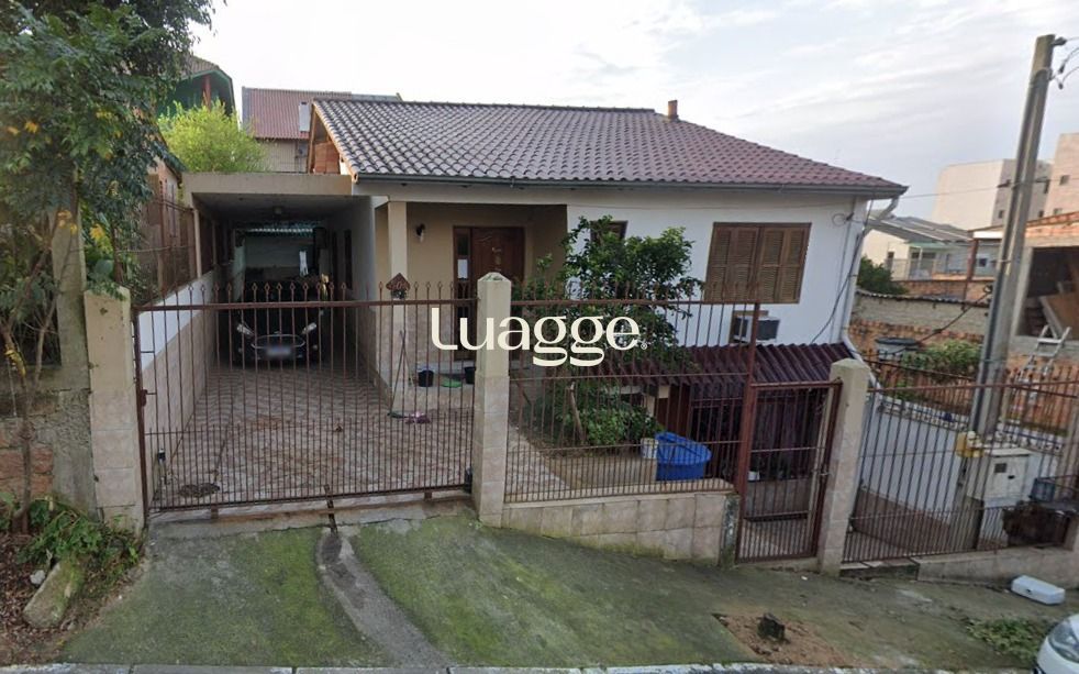 Casa à venda com 3 quartos, 208m² - Foto 1