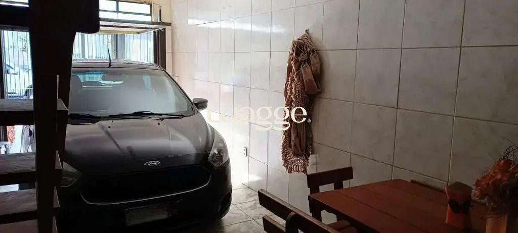 Casa à venda com 3 quartos, 136m² - Foto 4