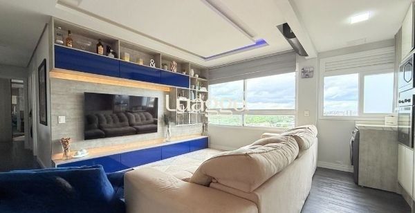 Apartamento à venda com 3 quartos, 75m² - Foto 2