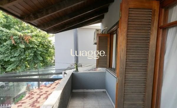 Casa à venda com 3 quartos, 219m² - Foto 15