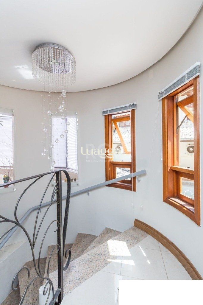 Casa de Condomínio à venda com 3 quartos, 241m² - Foto 11