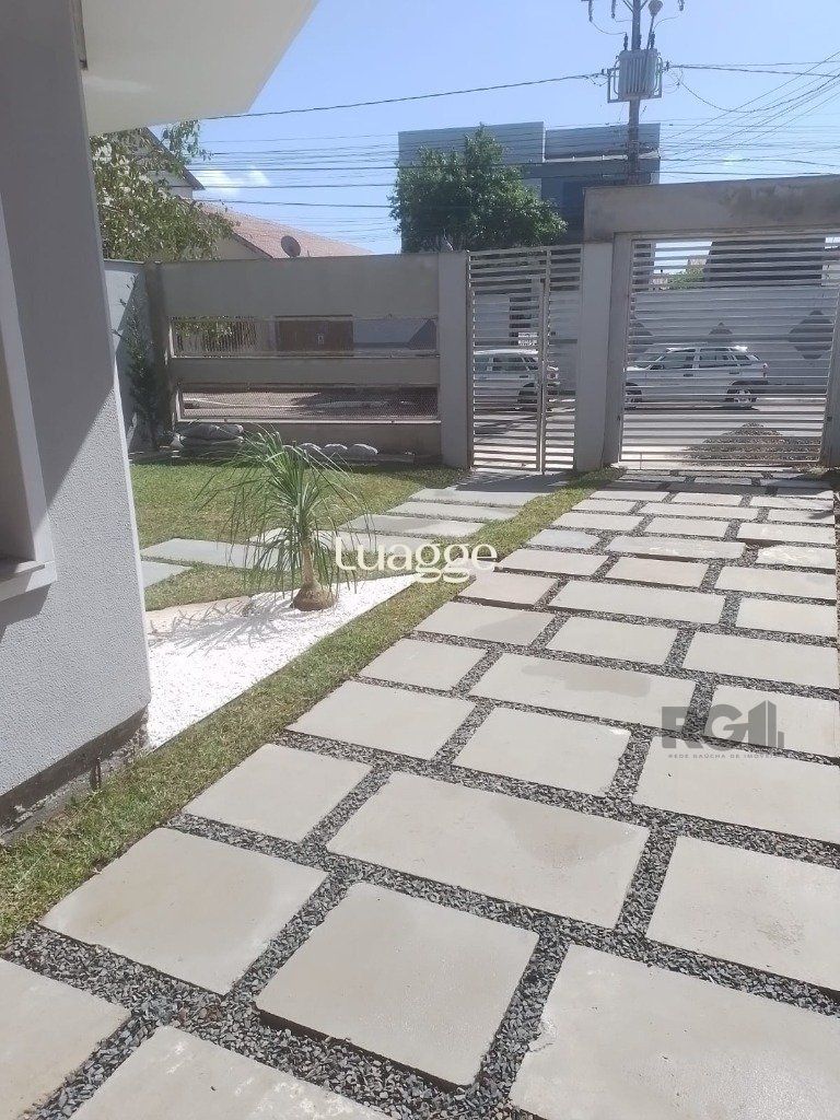 Casa de Condomínio à venda com 3 quartos, 137m² - Foto 2