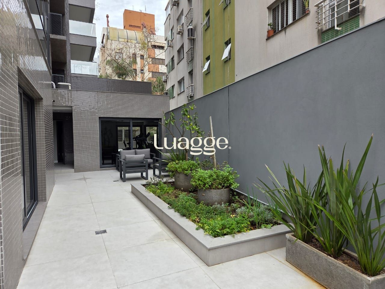 Apartamento à venda com 3 quartos, 107m² - Foto 9