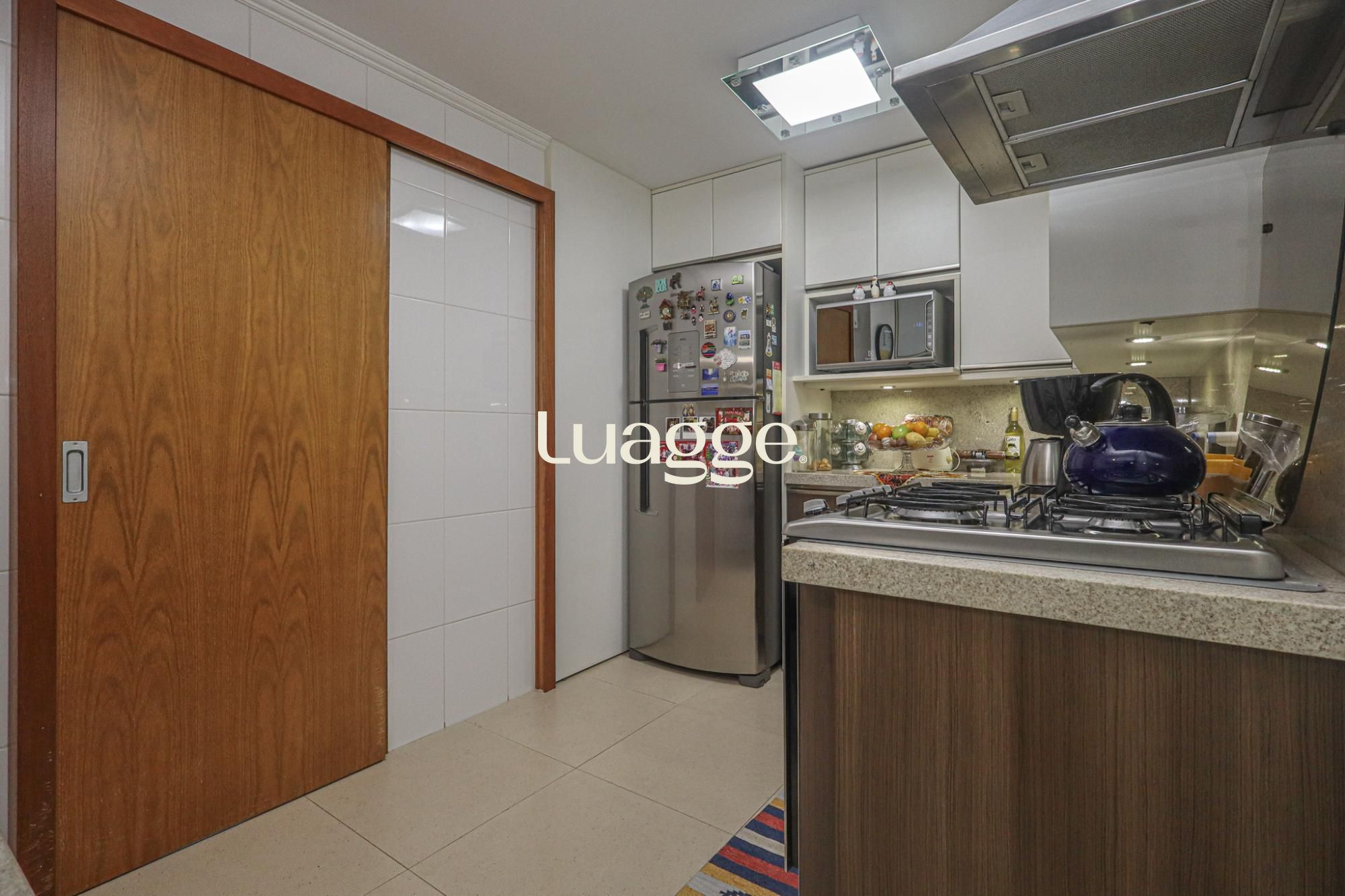 Apartamento à venda com 3 quartos, 122m² - Foto 26