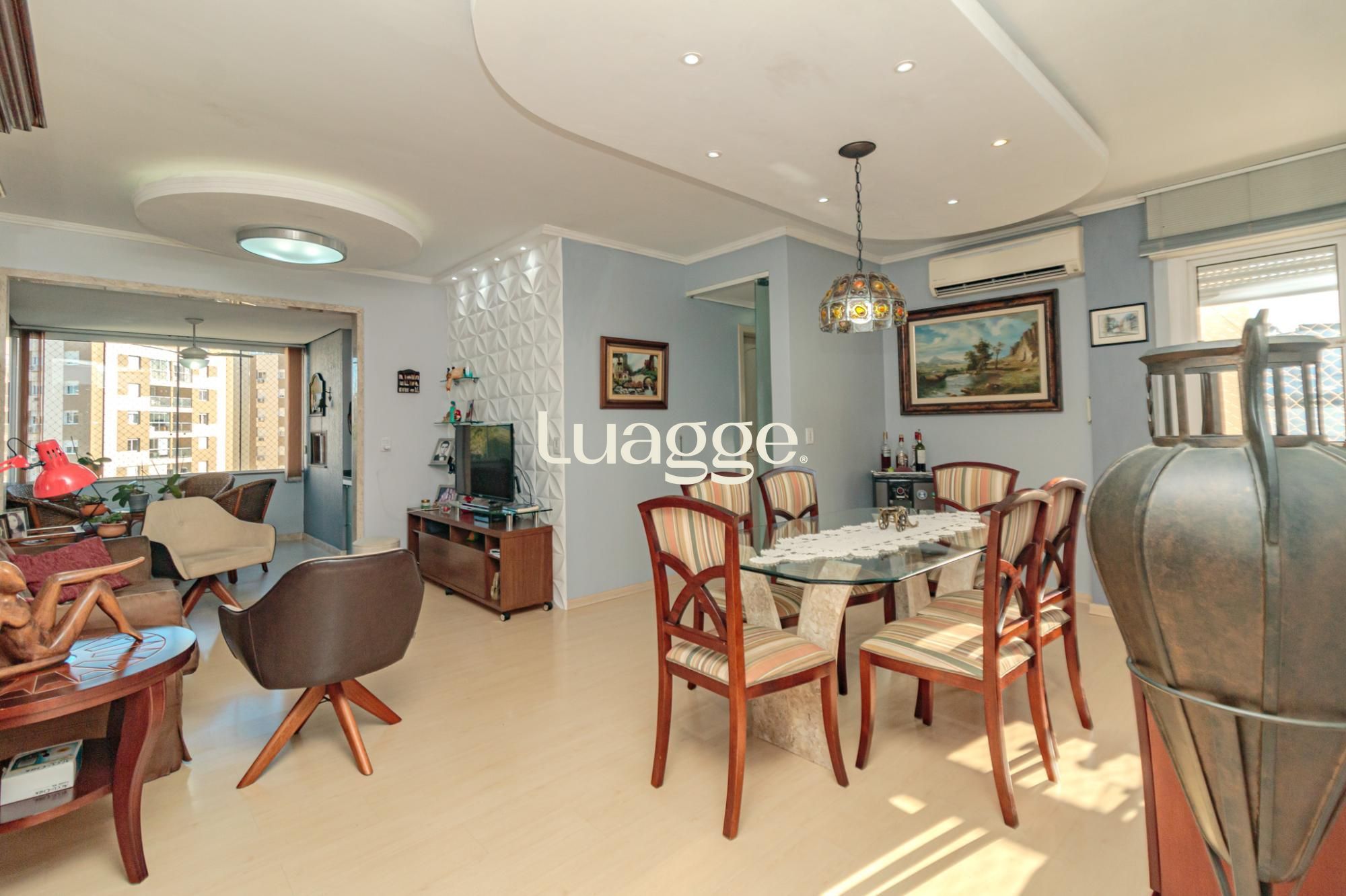 Apartamento à venda com 3 quartos, 115m² - Foto 1