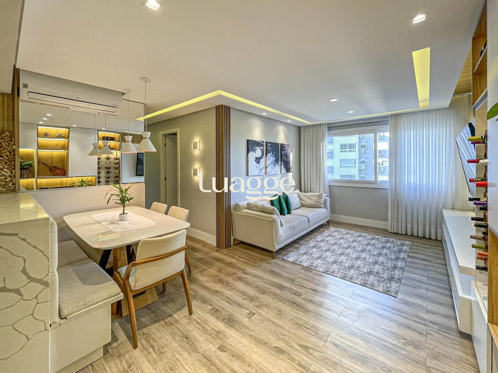Apartamento à venda com 3 quartos, 77m² - Foto 1