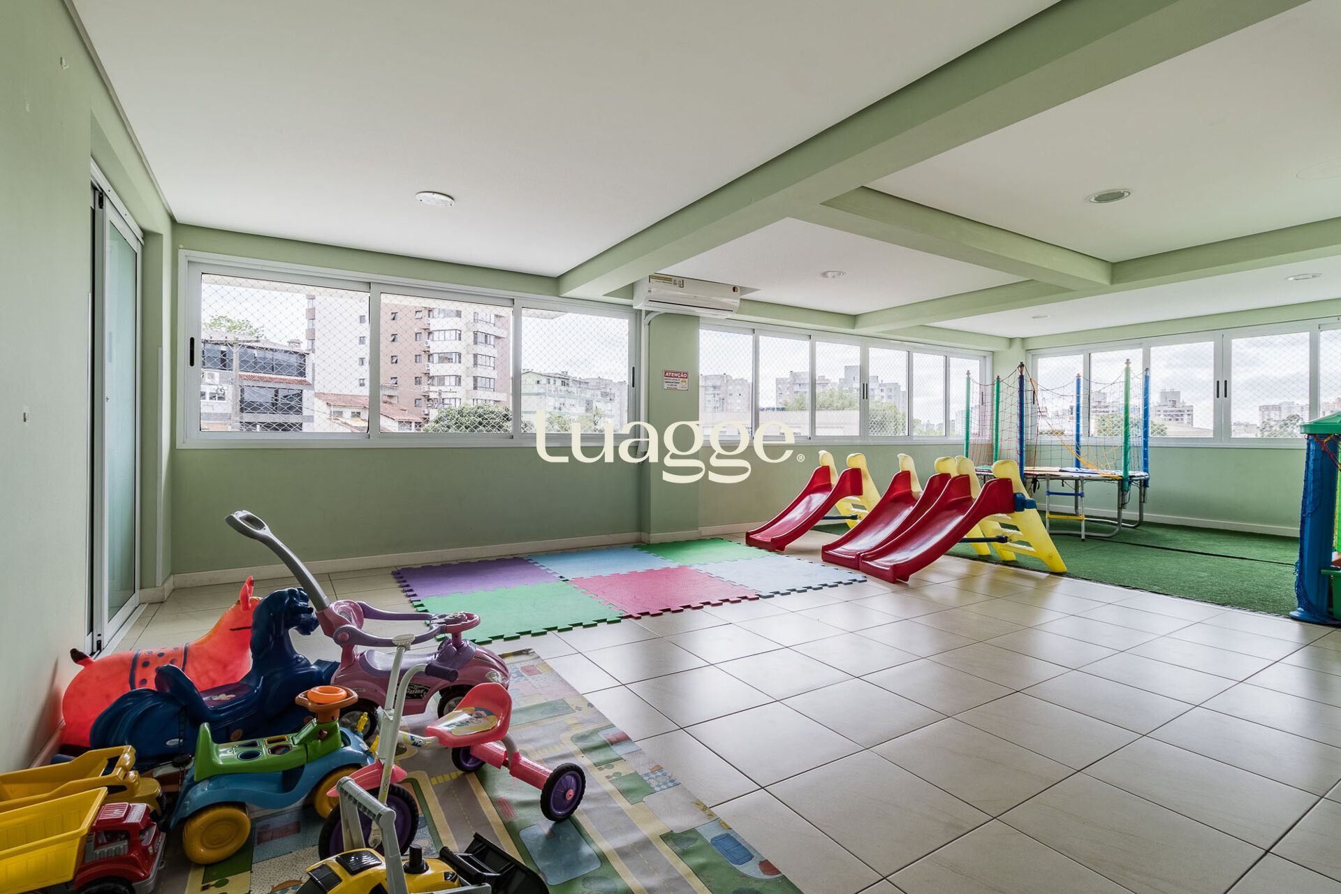 Apartamento à venda com 2 quartos, 71m² - Foto 32