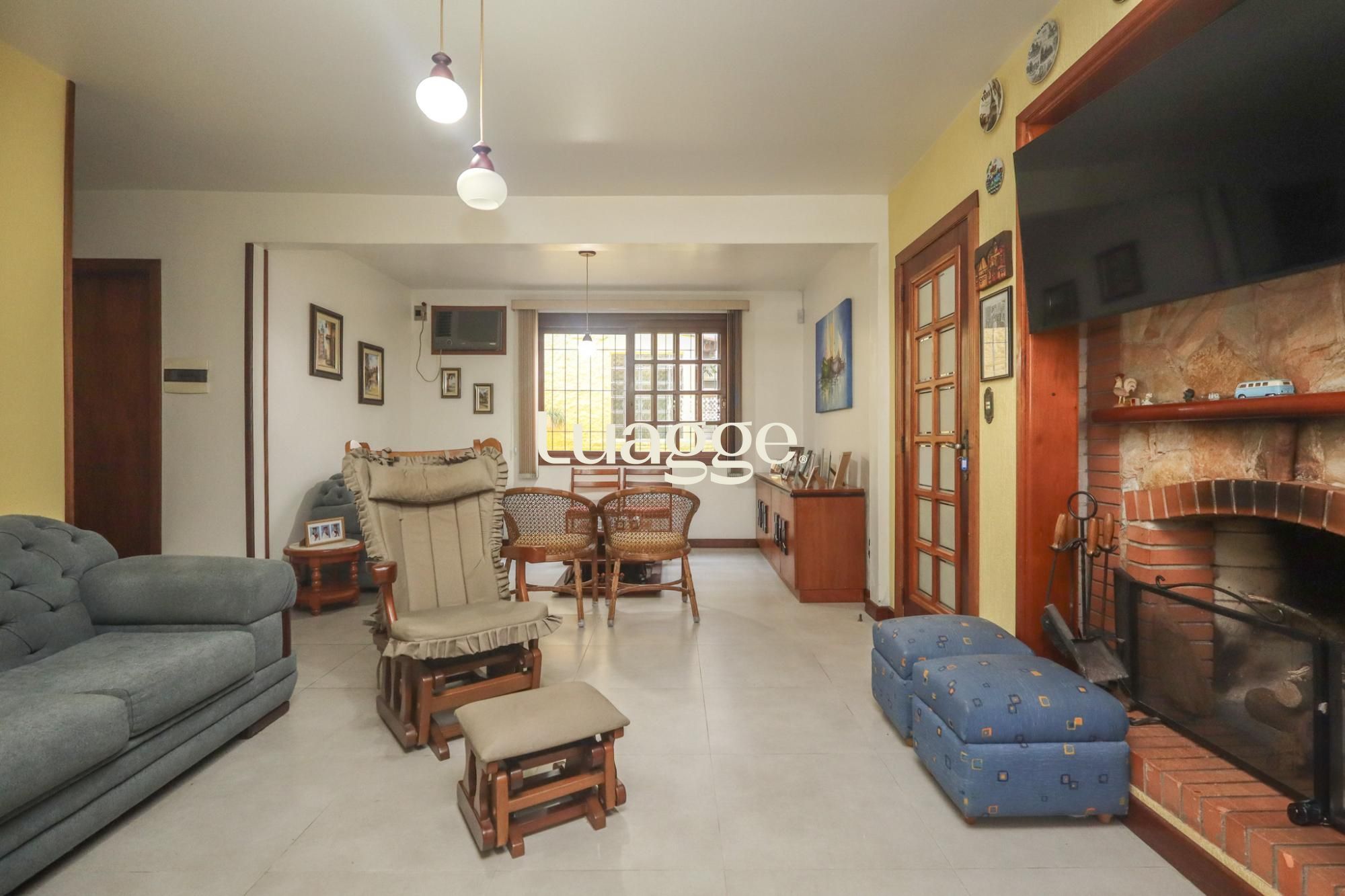 Casa à venda com 3 quartos, 187m² - Foto 4