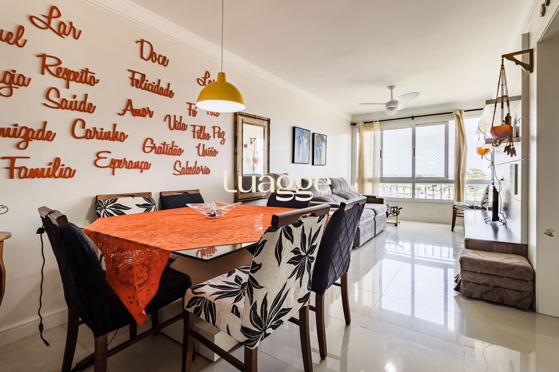 Apartamento à venda com 2 quartos, 71m² - Foto 1