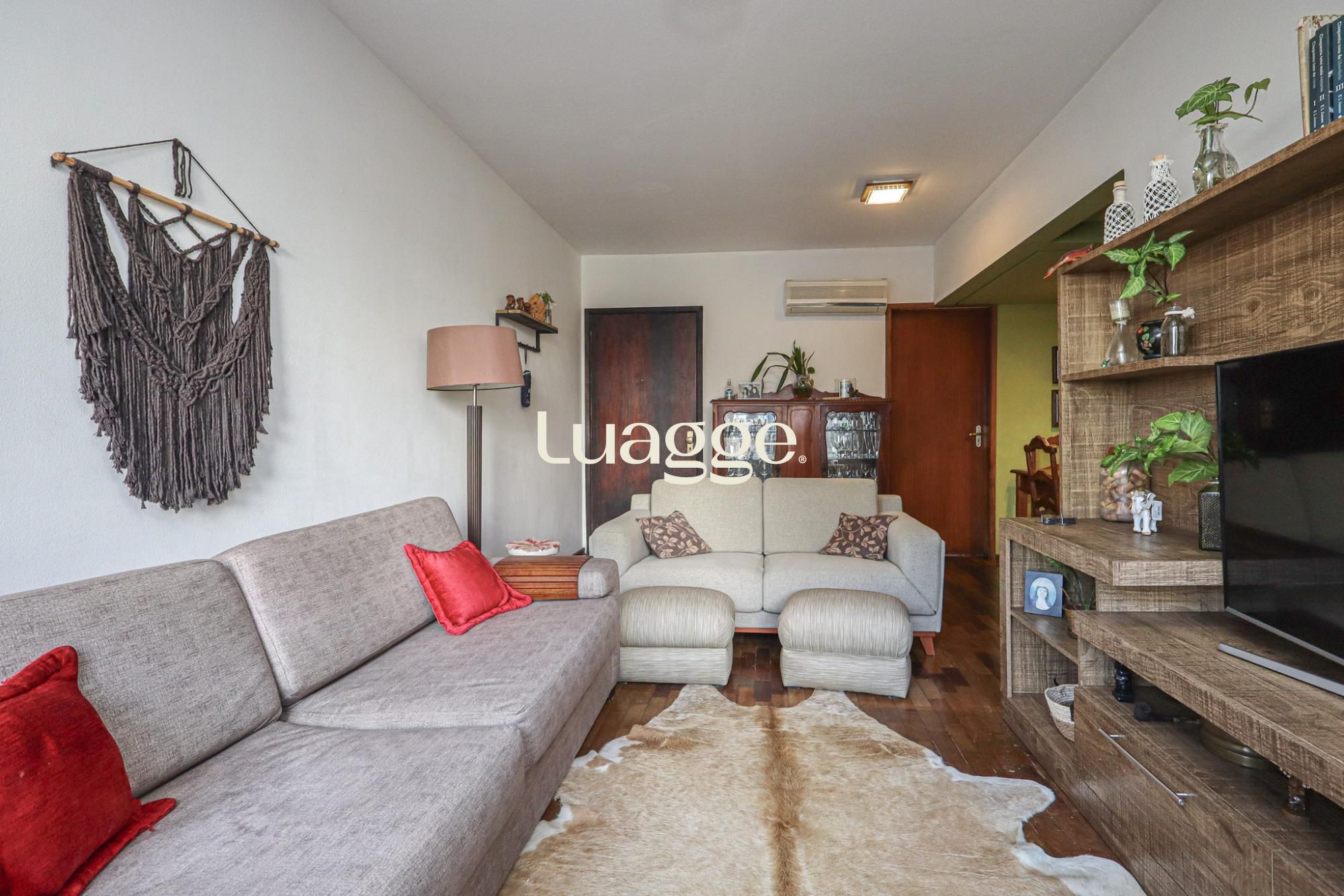 Apartamento à venda com 2 quartos, 81m² - Foto 3